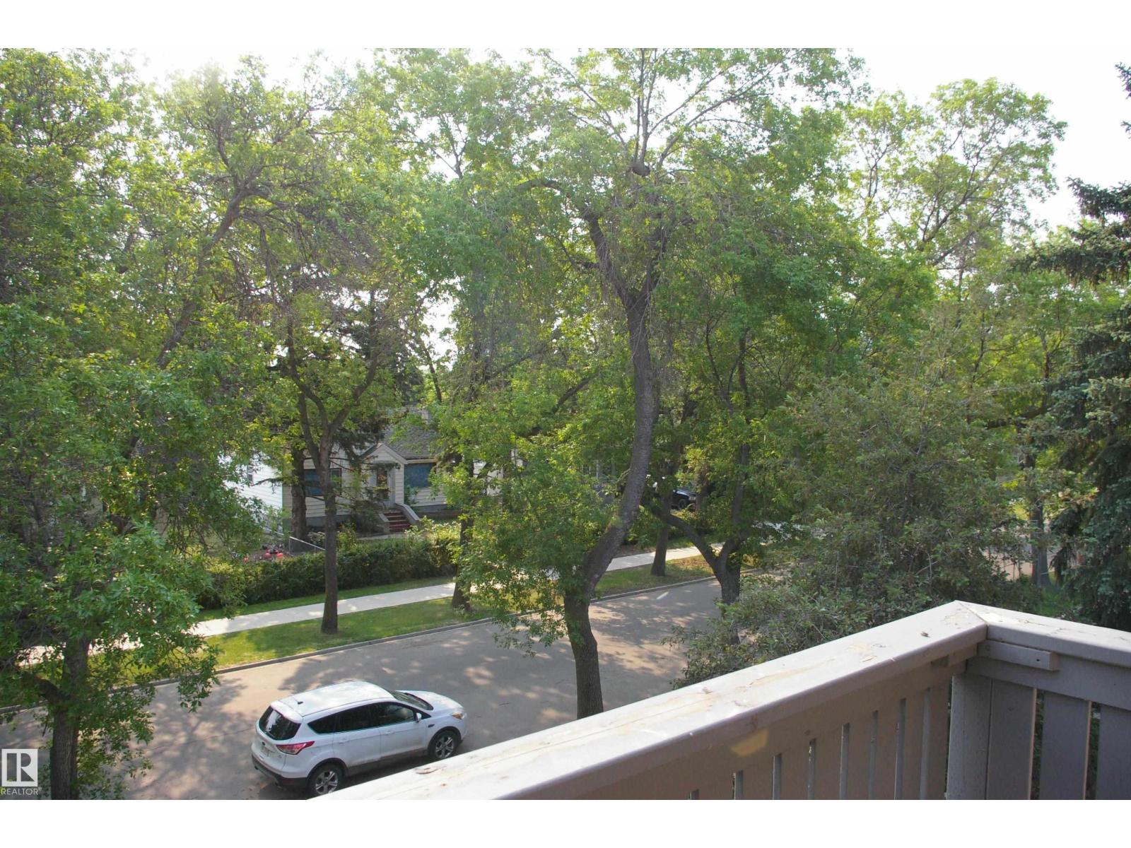 Photo 8 of 312 10838 108 St Nw, Edmonton AB