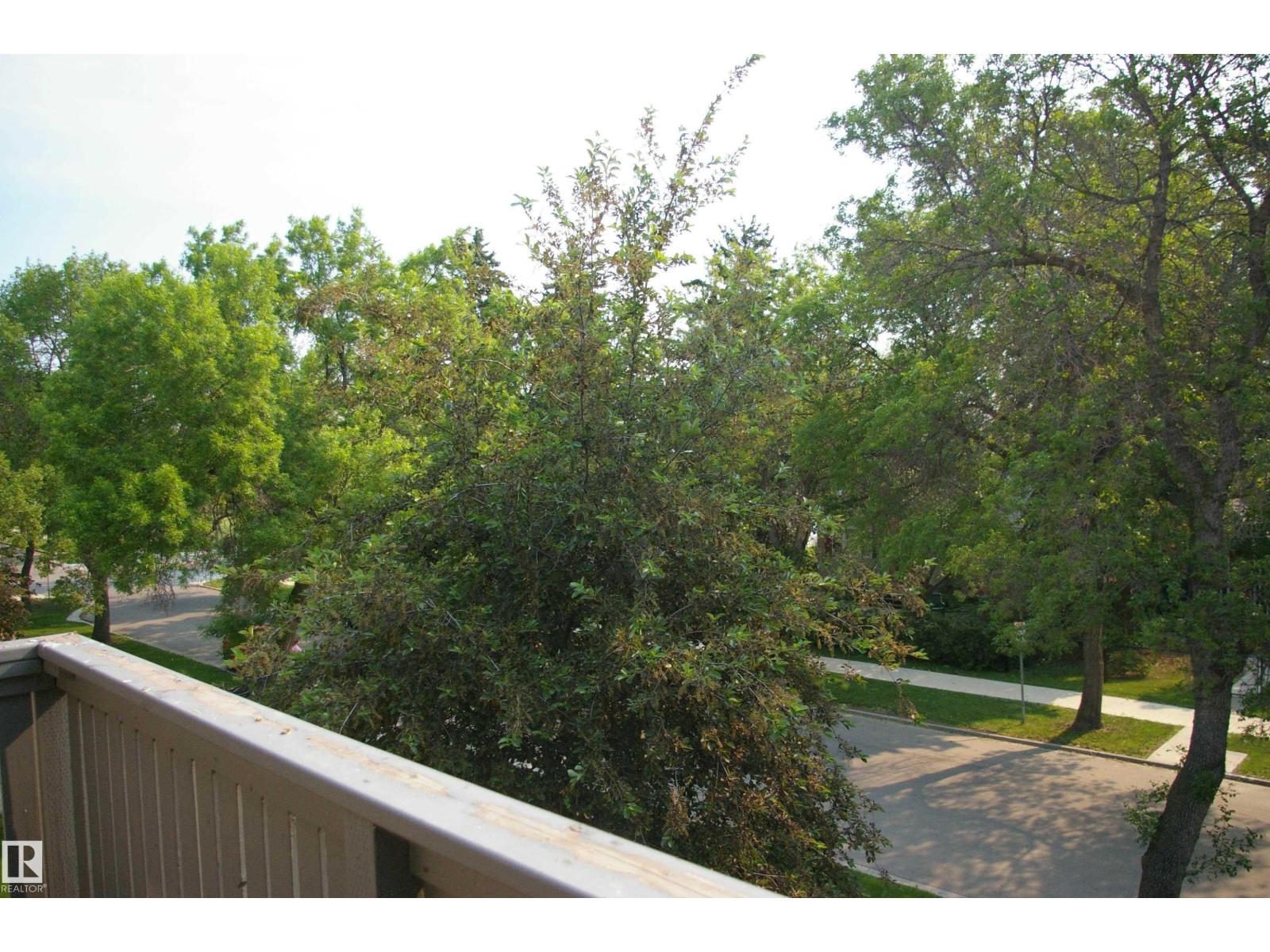 Photo 9 of 312 10838 108 St Nw, Edmonton AB