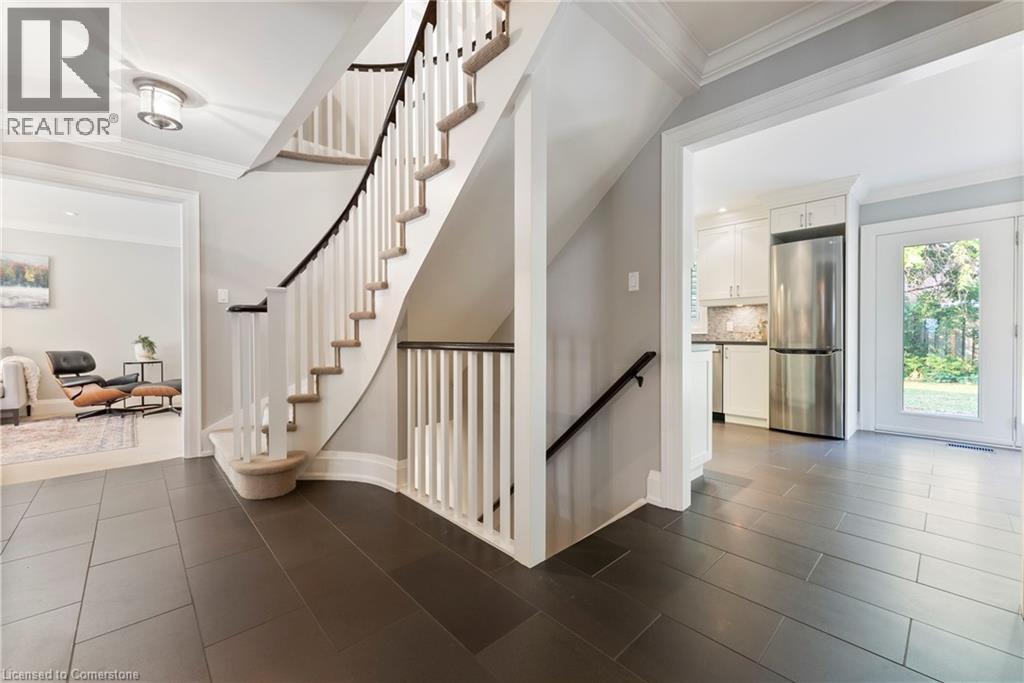 Photo 12 of 1511 Jasmine Crescent, Oakville ON