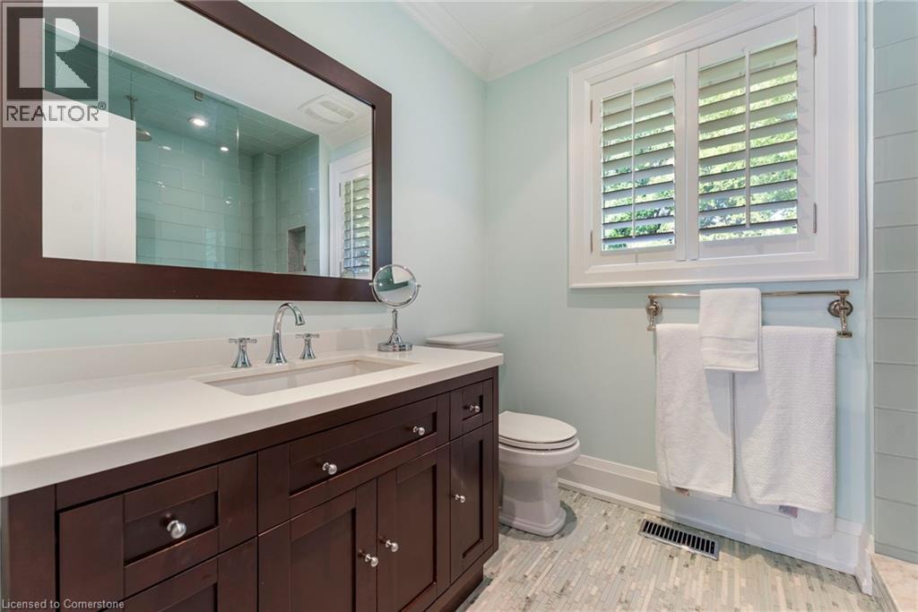 Photo 28 of 1511 Jasmine Crescent, Oakville ON