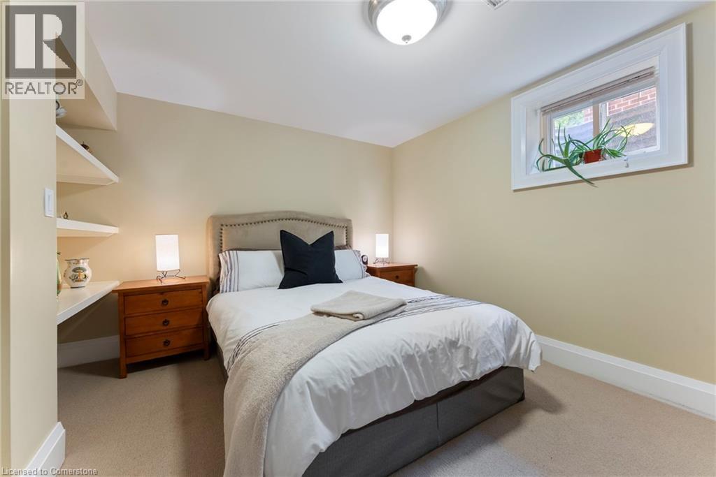 Photo 33 of 1511 Jasmine Crescent, Oakville ON