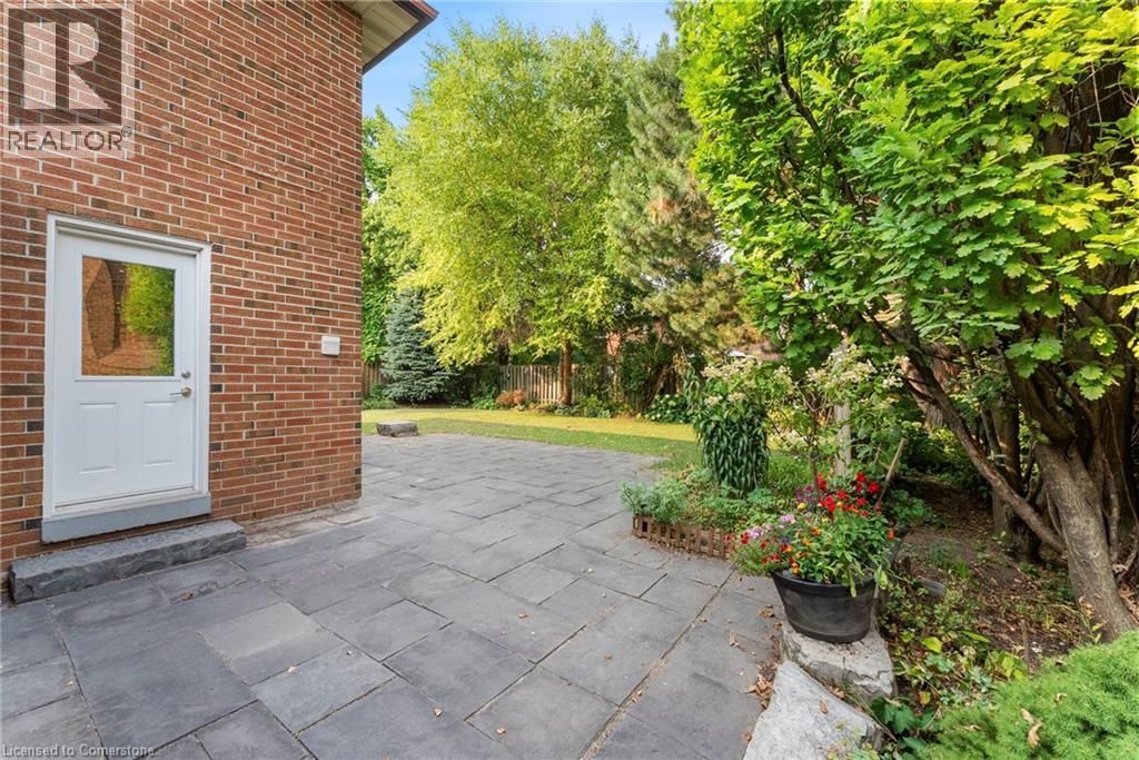 Photo 34 of 1511 Jasmine Crescent, Oakville ON
