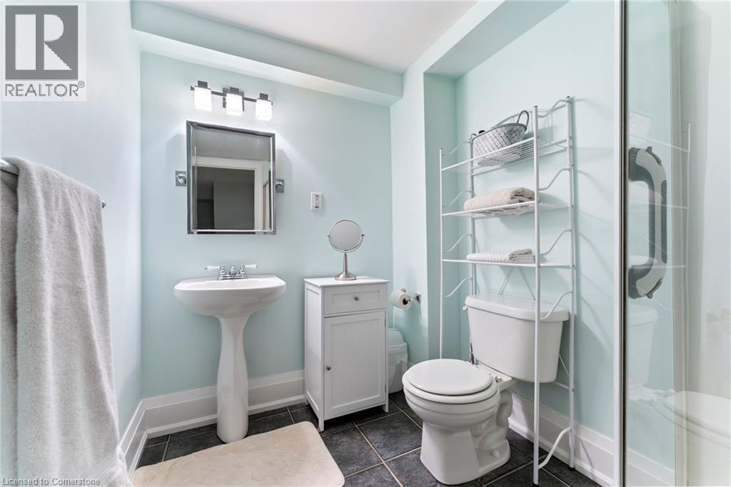 Photo 31 of 1511 Jasmine Crescent, Oakville ON