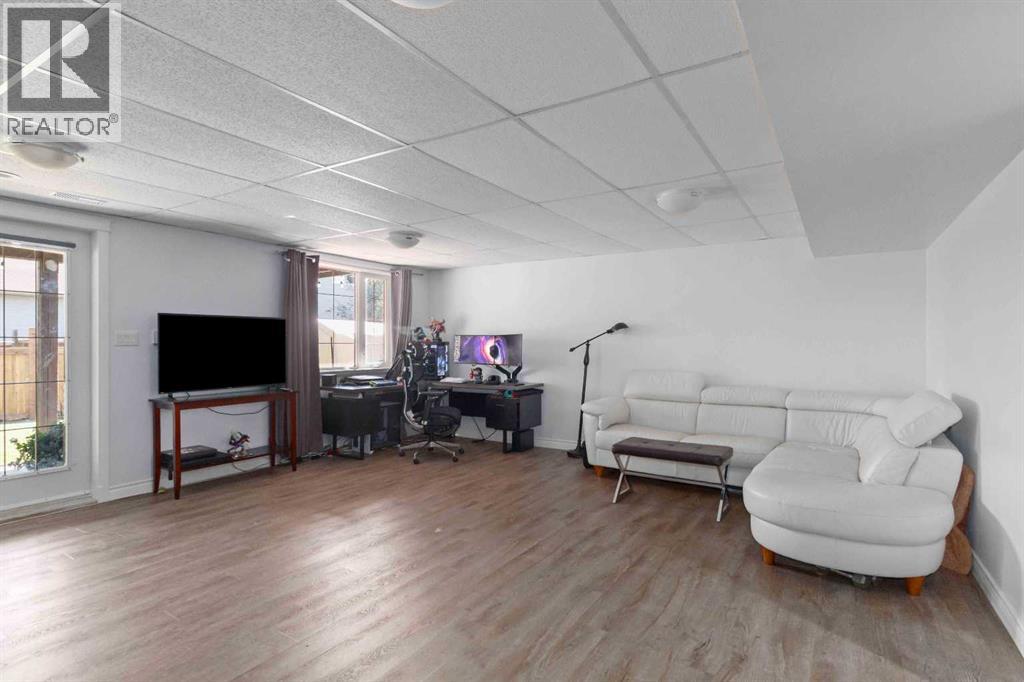 Photo 33 of 112 Potts Bay, Fort Mcmurray AB