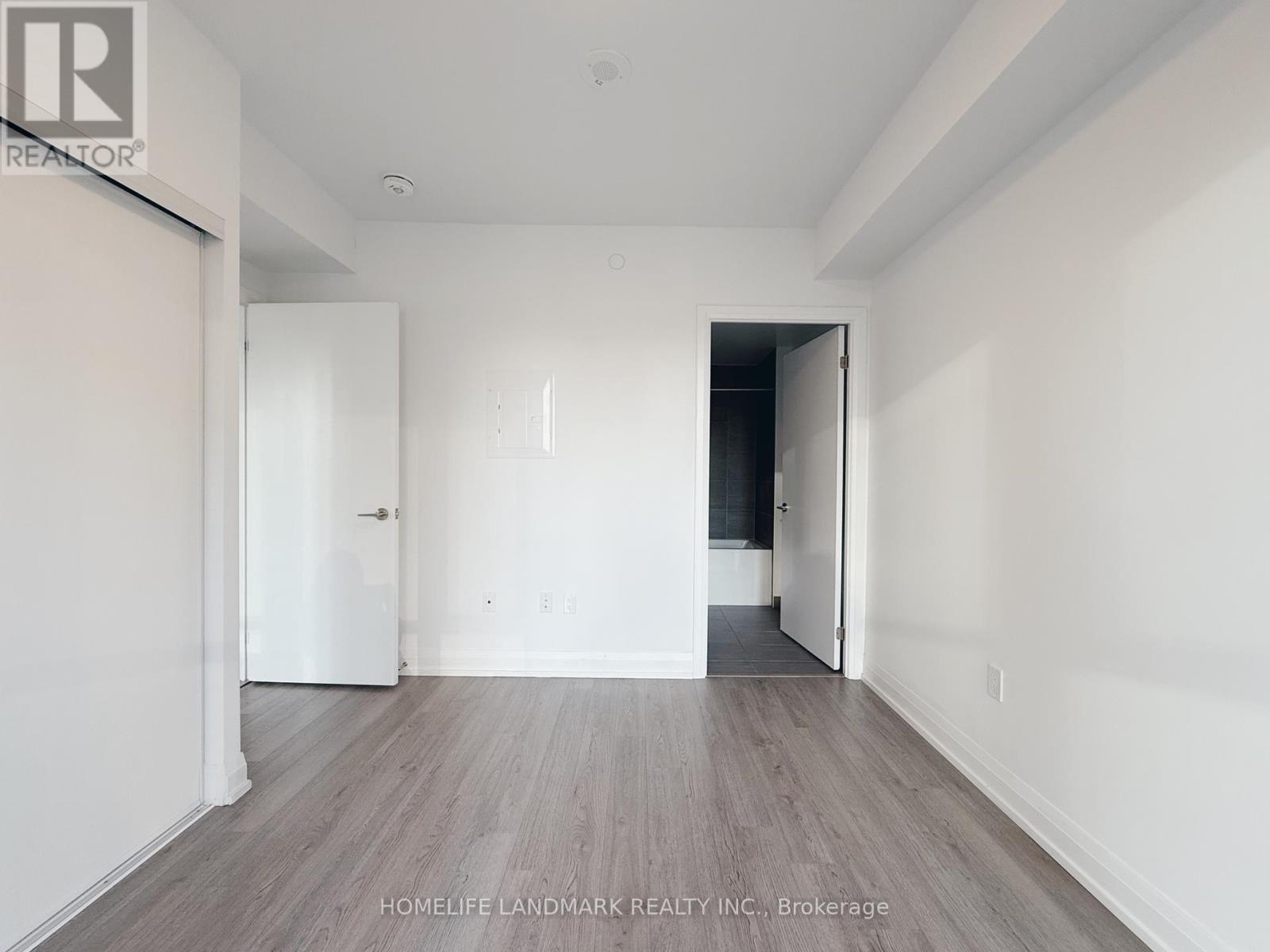 Photo 10 of 1705 77 Mutual Street, Toronto ON