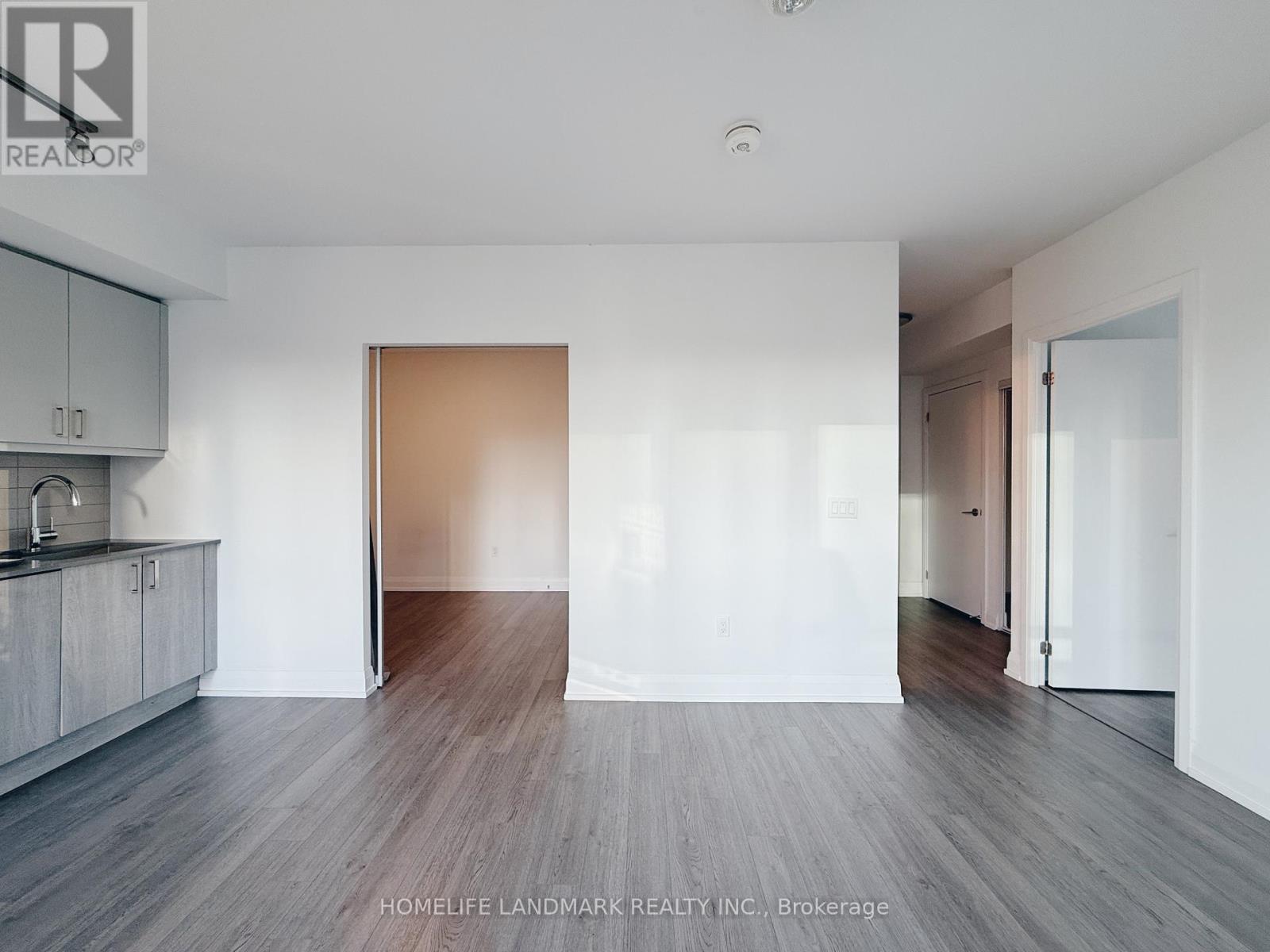 Photo 6 of 1705 77 Mutual Street, Toronto ON