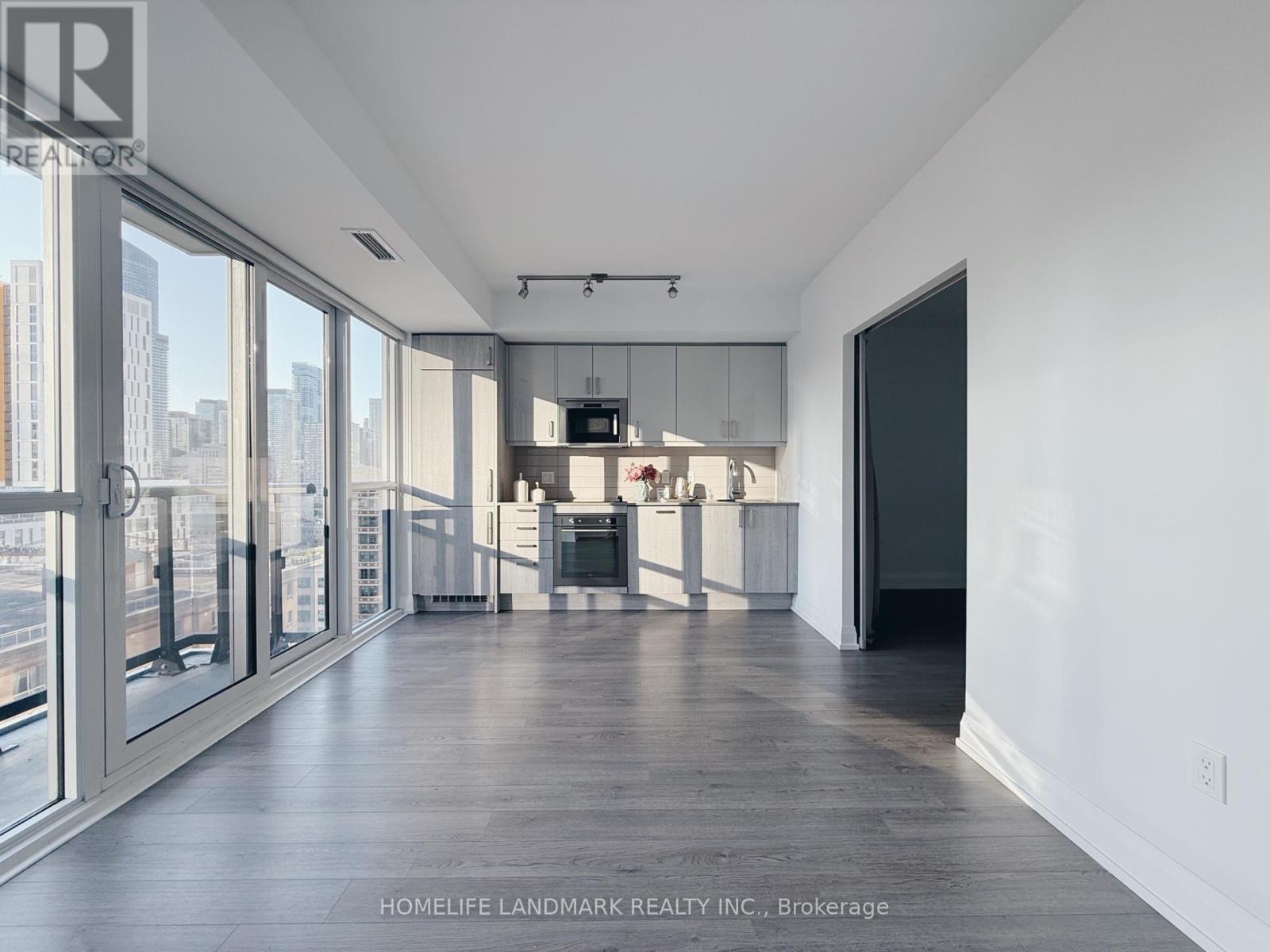 Photo 8 of 1705 77 Mutual Street, Toronto ON