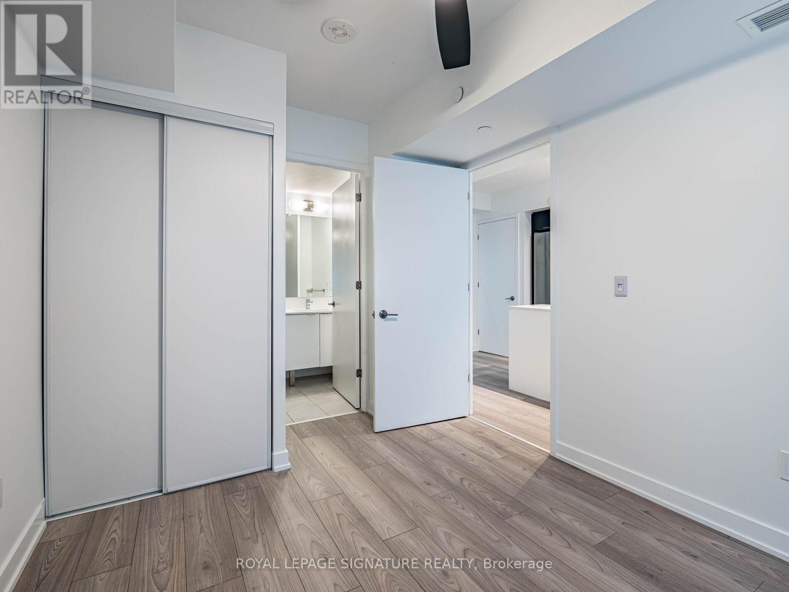Photo 31 of 525 8 Tippett Road, Toronto ON