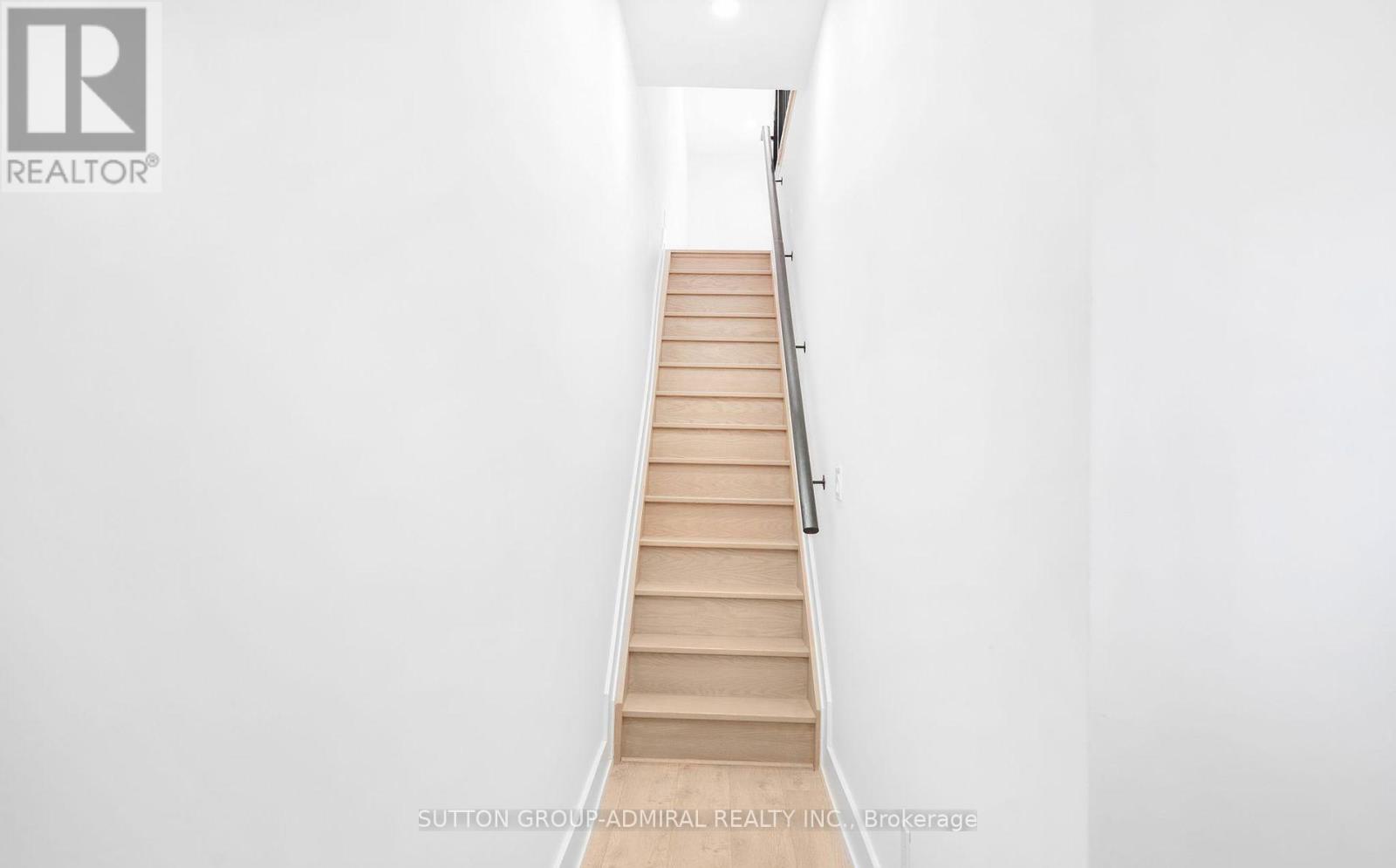 Photo 18 of 2nd Floor 366 Margueretta Street, Toronto ON