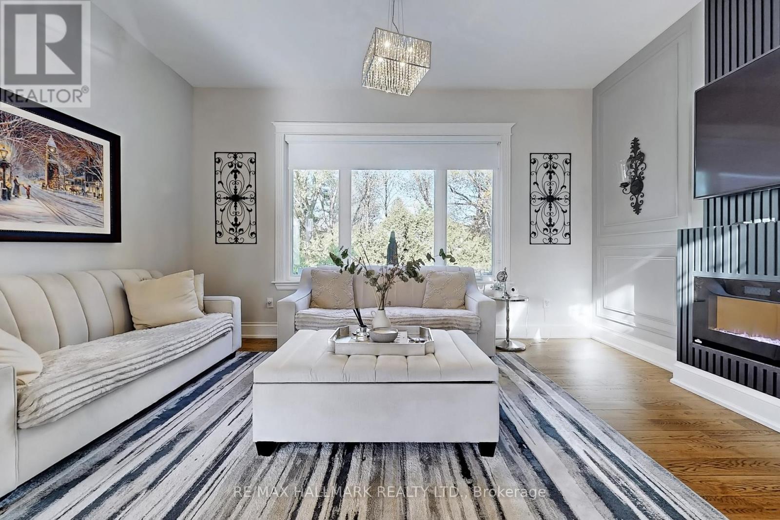 Photo 8 of 83 Hambly Avenue, King ON