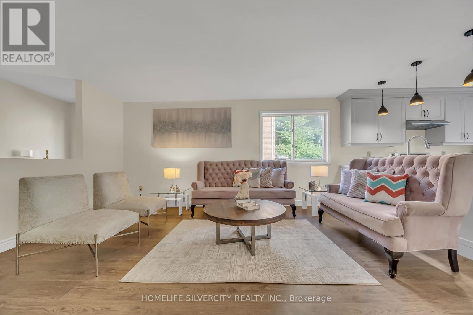 Photo 10 of 17 Sydenham Wells Road, Barrie ON