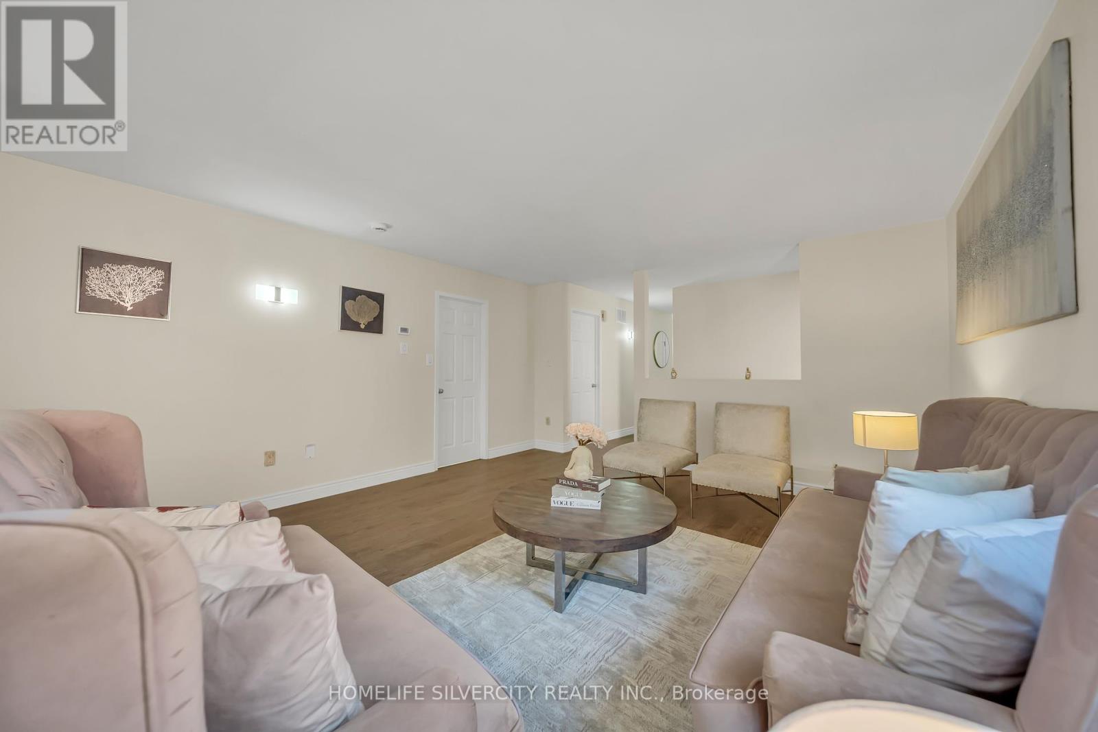 Photo 13 of 17 Sydenham Wells Road, Barrie ON