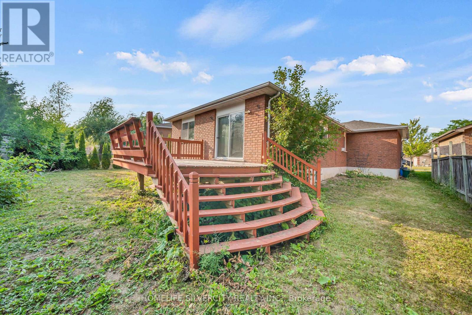 Photo 46 of 17 Sydenham Wells Road, Barrie ON