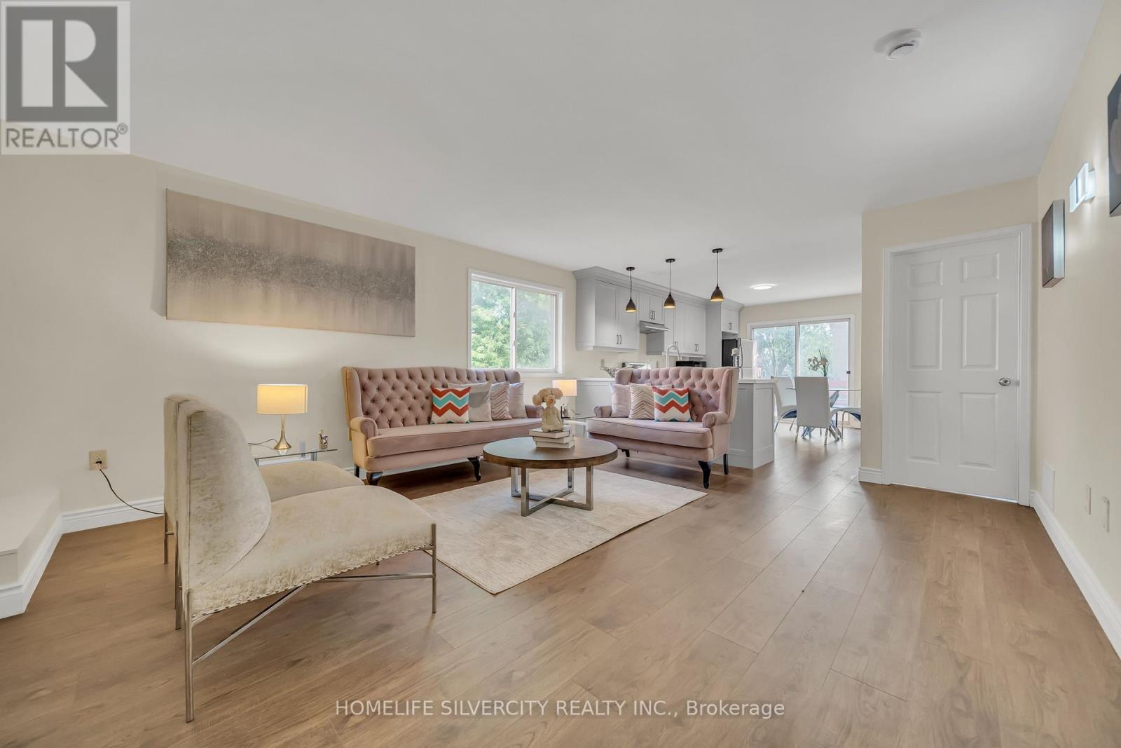 Photo 9 of 17 Sydenham Wells Road, Barrie ON