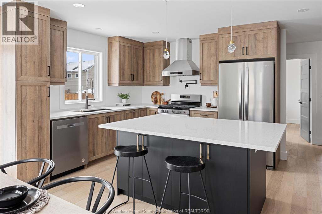 Photo 15 of 70 Medora Avenue East, Essex ON