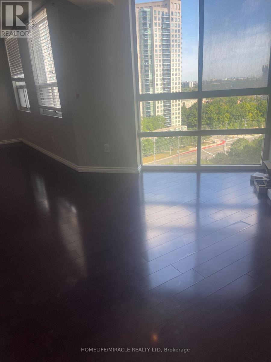 Photo 3 of 1708 3650 Kaneff Crescent, Mississauga ON