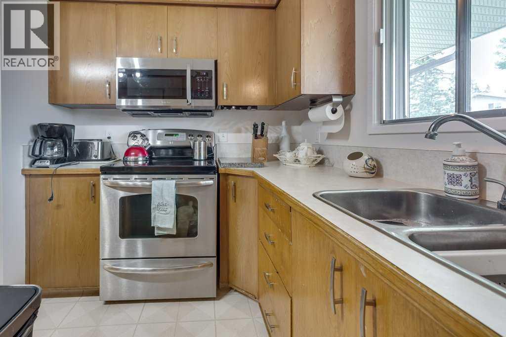 Photo 15 of 12 Mcphee Street, Red Deer AB