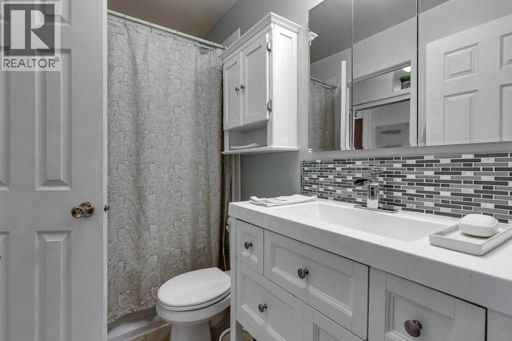 Photo 18 of 12 Mcphee Street, Red Deer AB