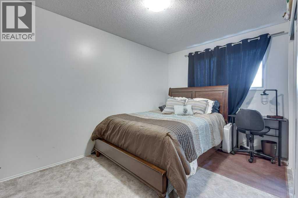Photo 24 of 12 Mcphee Street, Red Deer AB