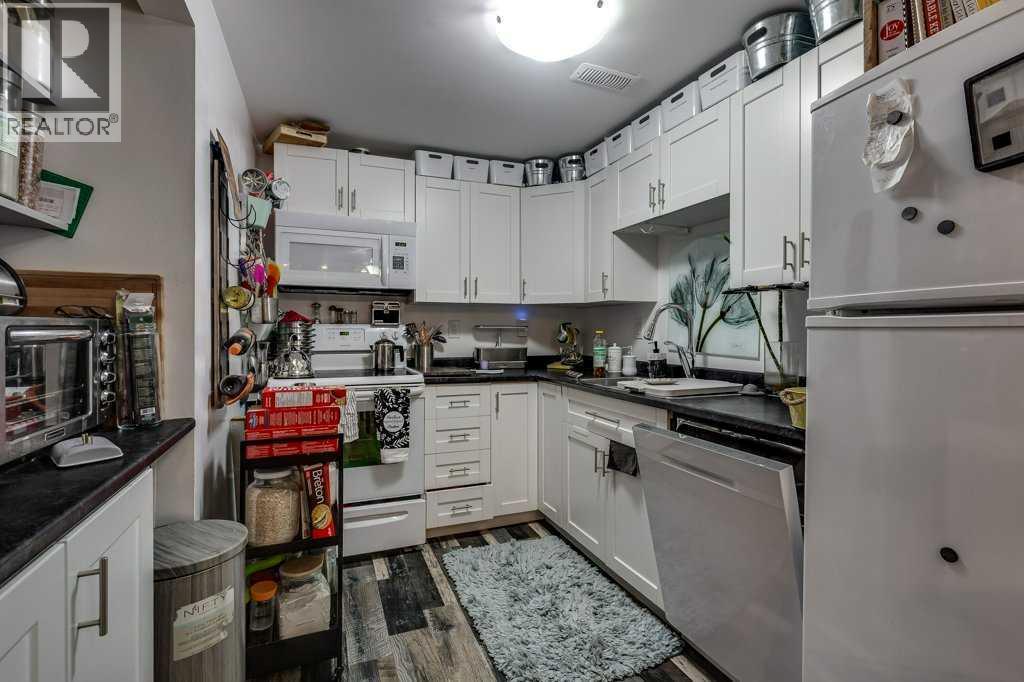 Photo 36 of 12 Mcphee Street, Red Deer AB