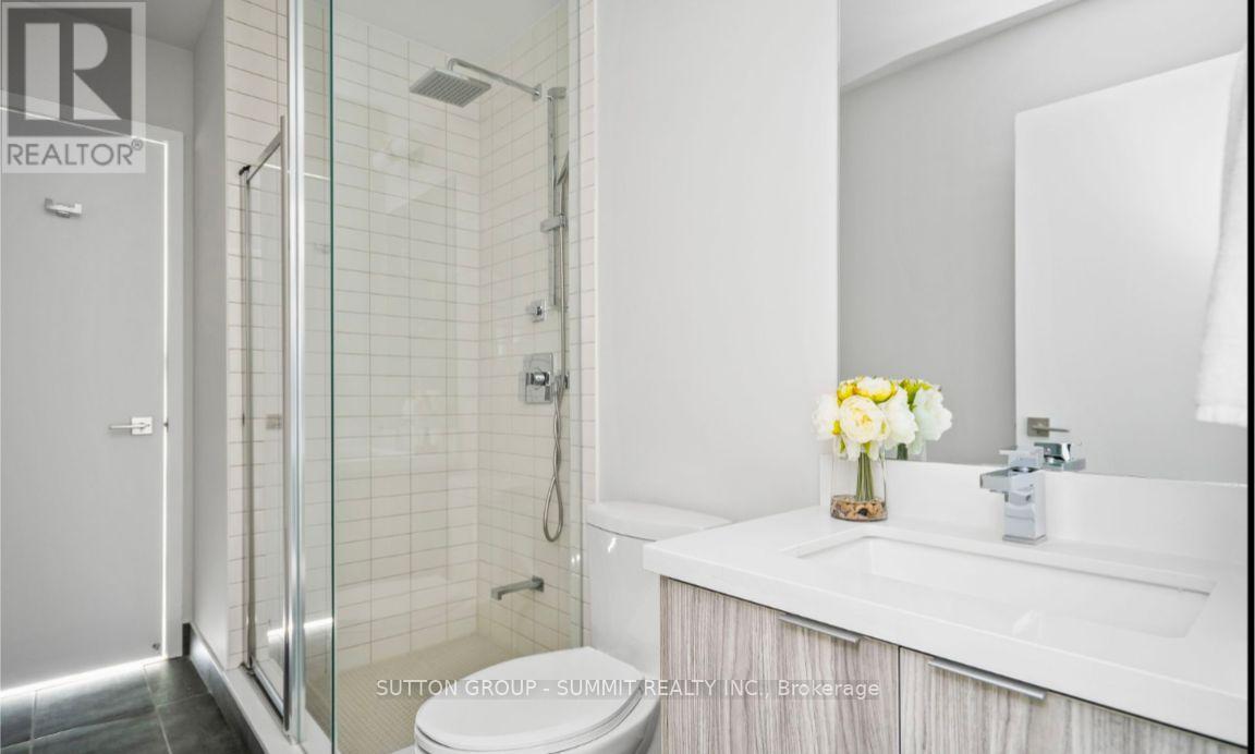 Photo 11 of 707 2908 Highway 7, Vaughan ON