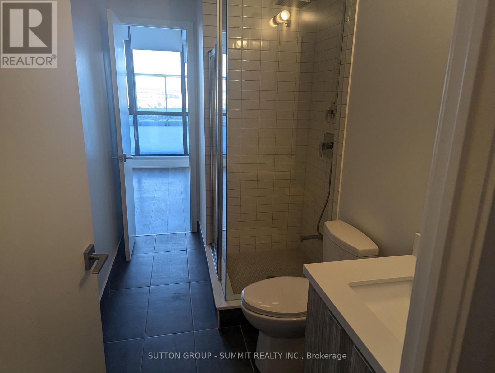 Photo 9 of 707 2908 Highway 7, Vaughan ON