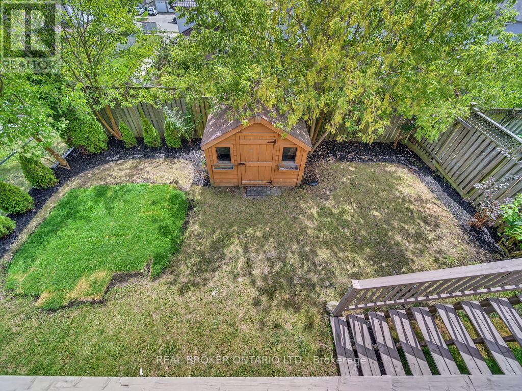 Photo 46 of 141 Hollyridge Crescent, Kitchener ON
