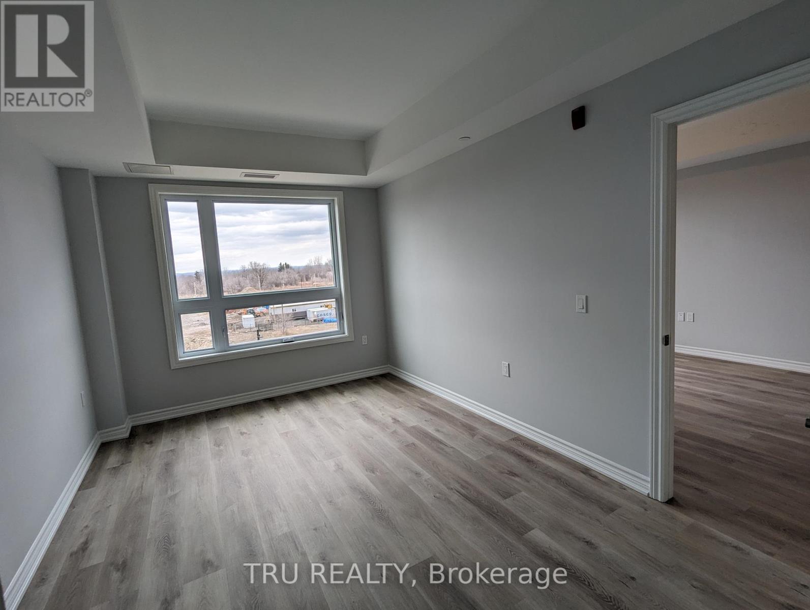 Photo 6 of 417 1350 Hemlock Road, Ottawa ON