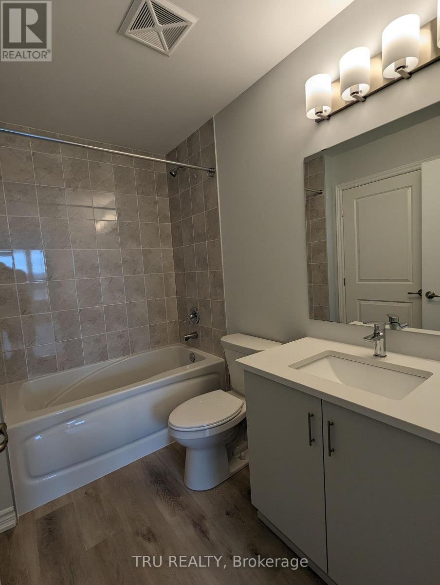 Photo 9 of 417 1350 Hemlock Road, Ottawa ON