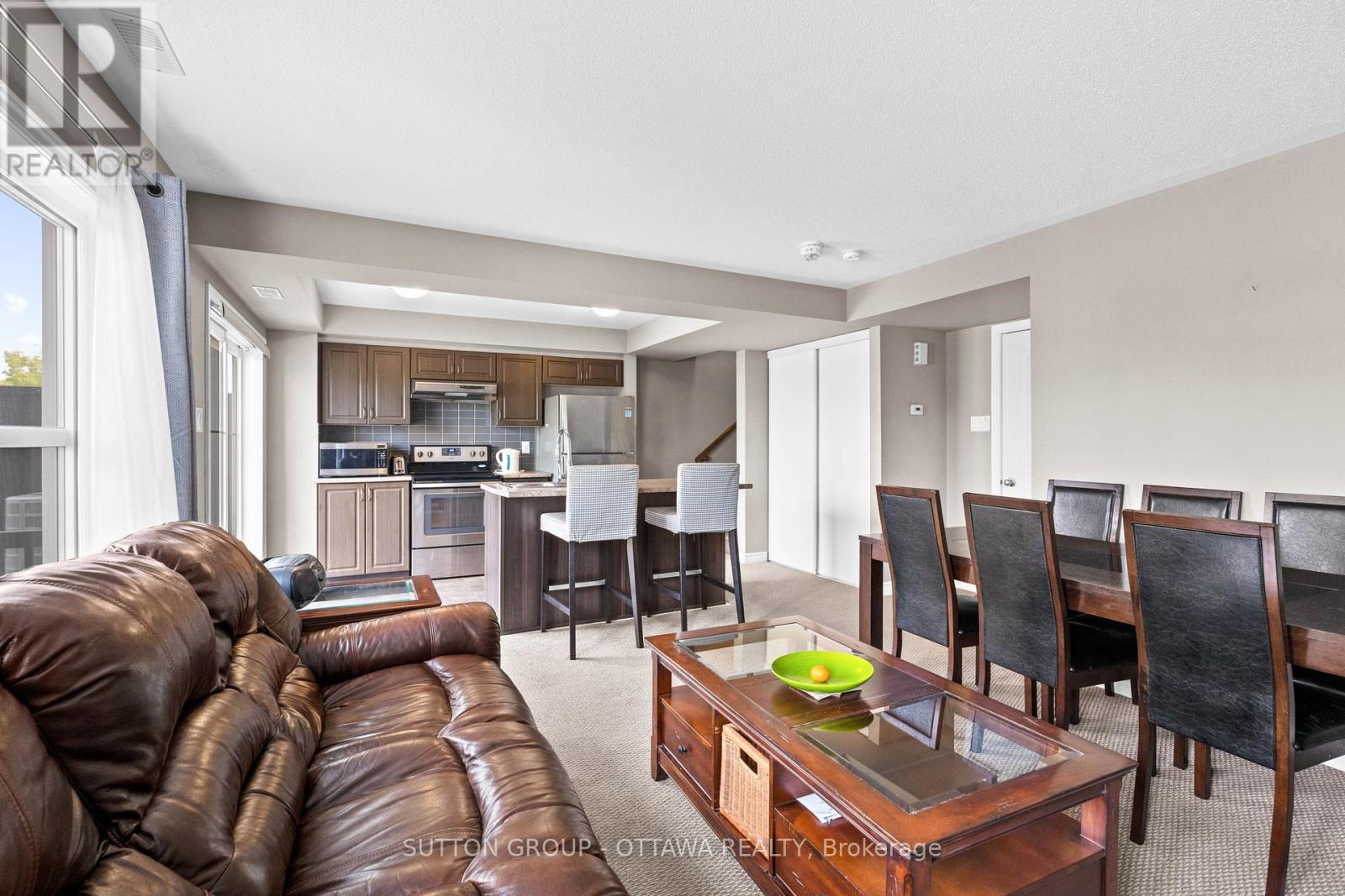 Photo 16 of 474 Clearbrook Drive, Ottawa ON