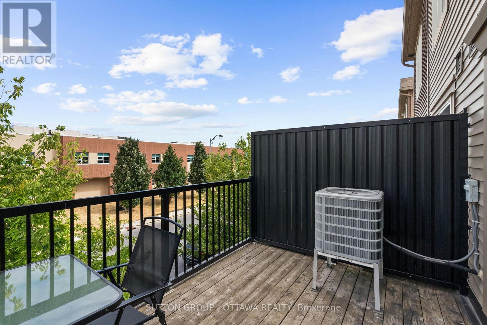 Photo 29 of 474 Clearbrook Drive, Ottawa ON