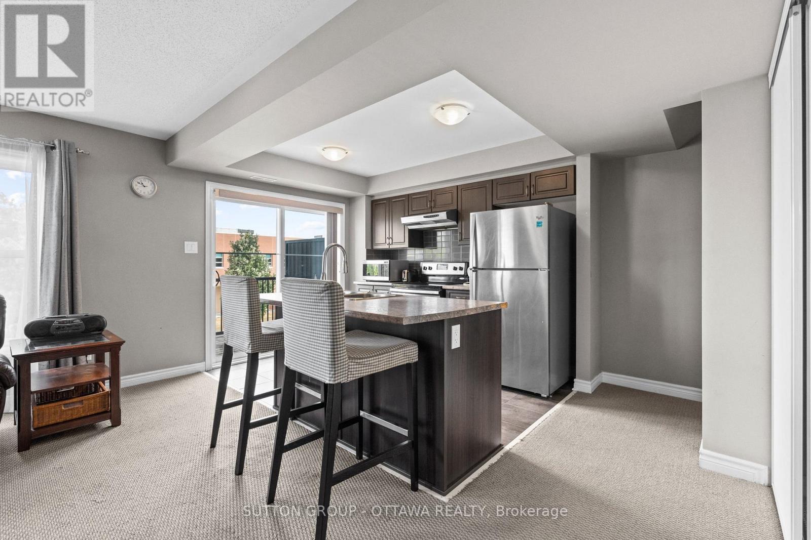 Photo 9 of 474 Clearbrook Drive, Ottawa ON