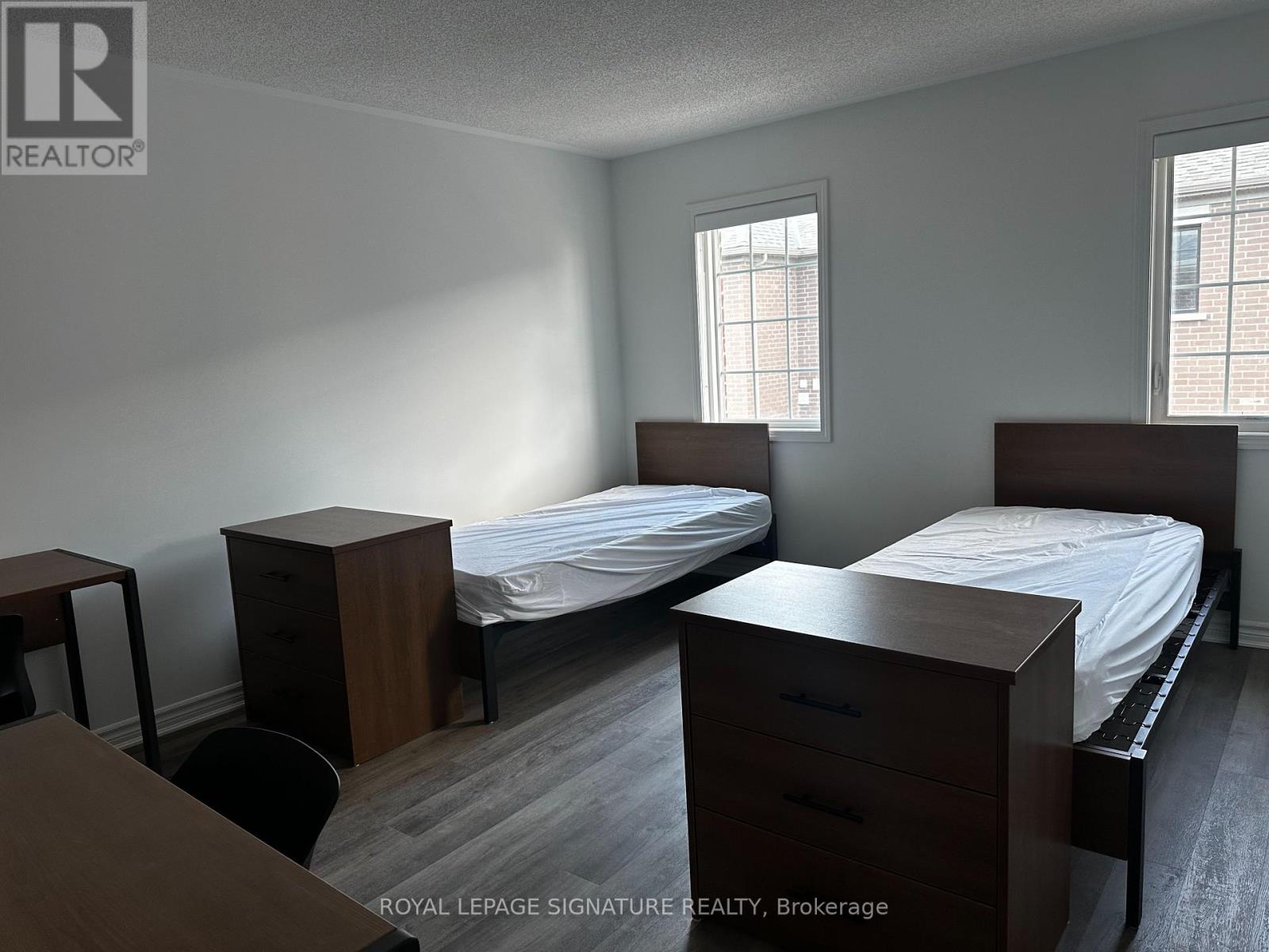 Photo 12 of 13 1259 Lily Crescent, Milton ON