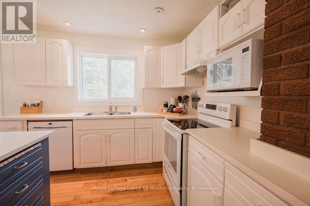 Photo 10 of 414 Jim Young Road, Machar ON
