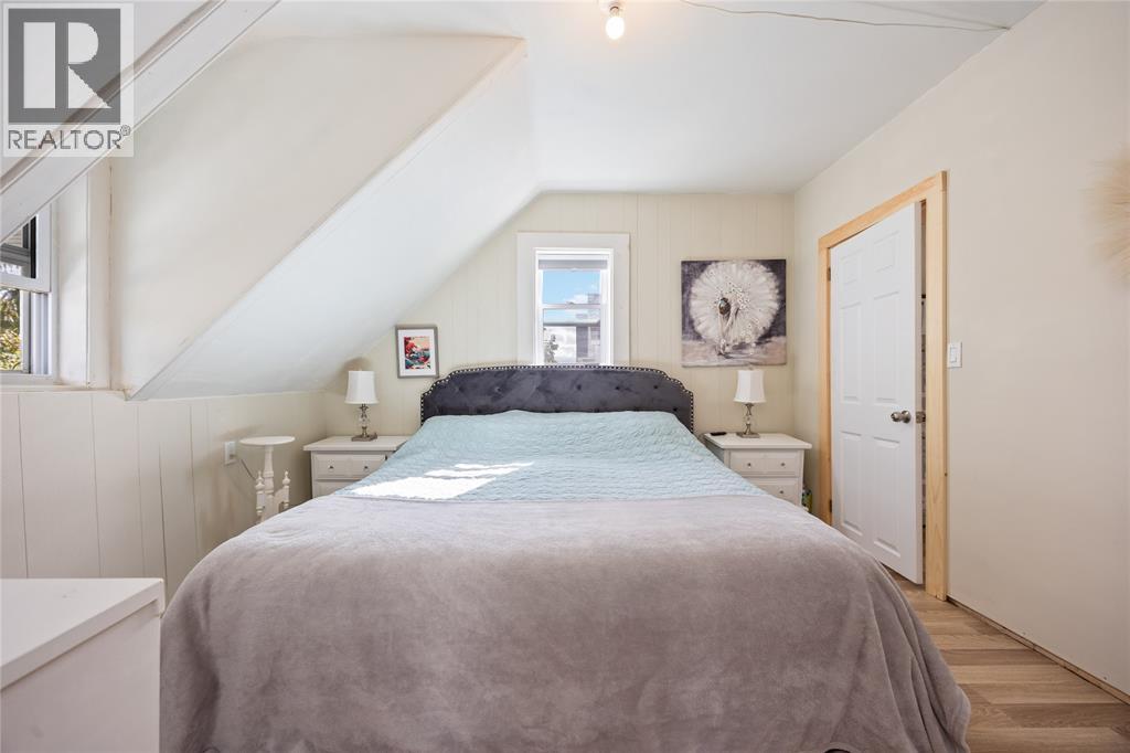 Photo 18 of 359 Maxwell Street, Sarnia ON