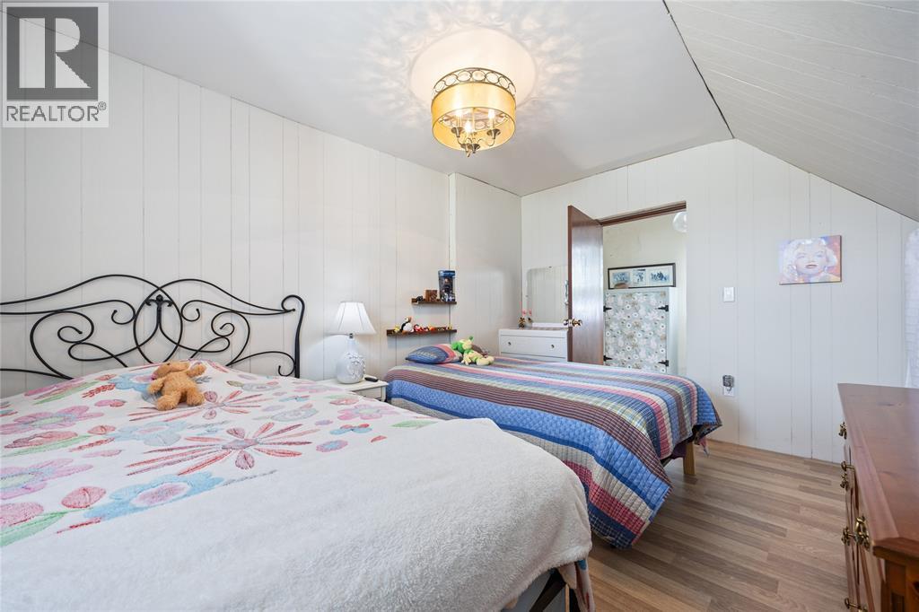 Photo 22 of 359 Maxwell Street, Sarnia ON