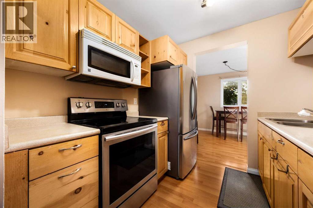 Photo 11 of 41 12 Templewood Drive Ne, Calgary AB