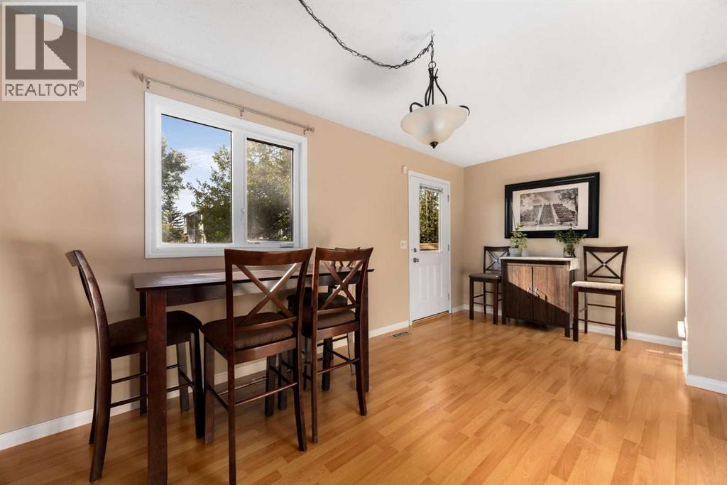 Photo 14 of 41 12 Templewood Drive Ne, Calgary AB