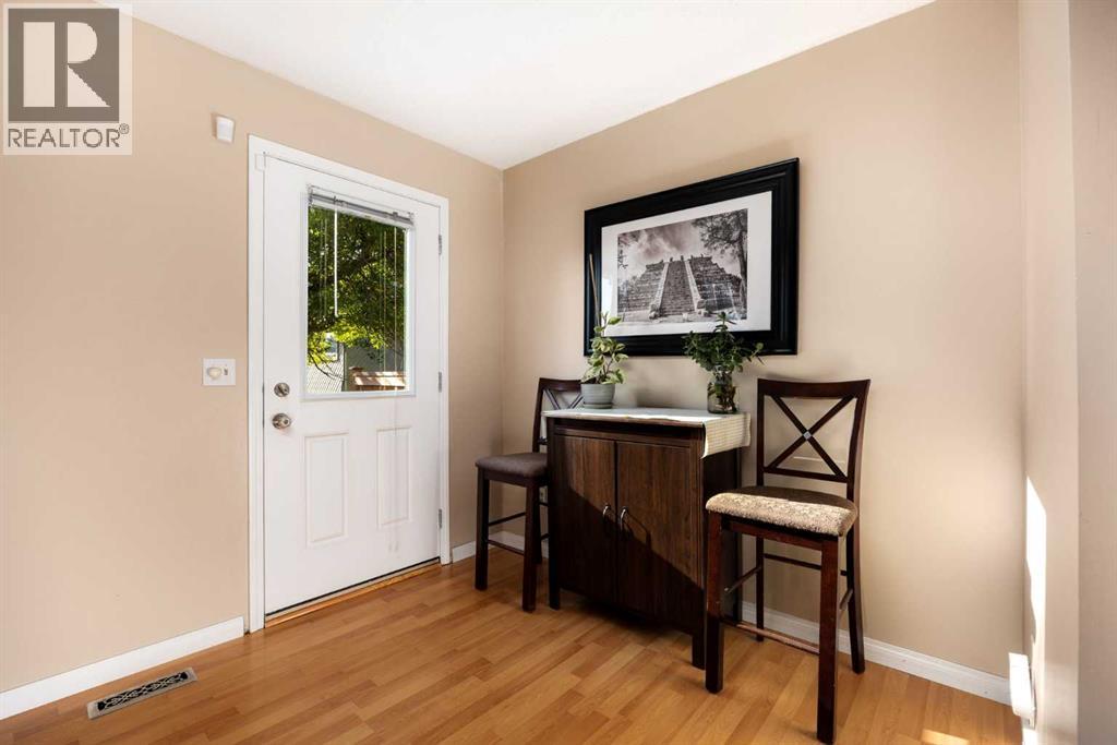 Photo 16 of 41 12 Templewood Drive Ne, Calgary AB