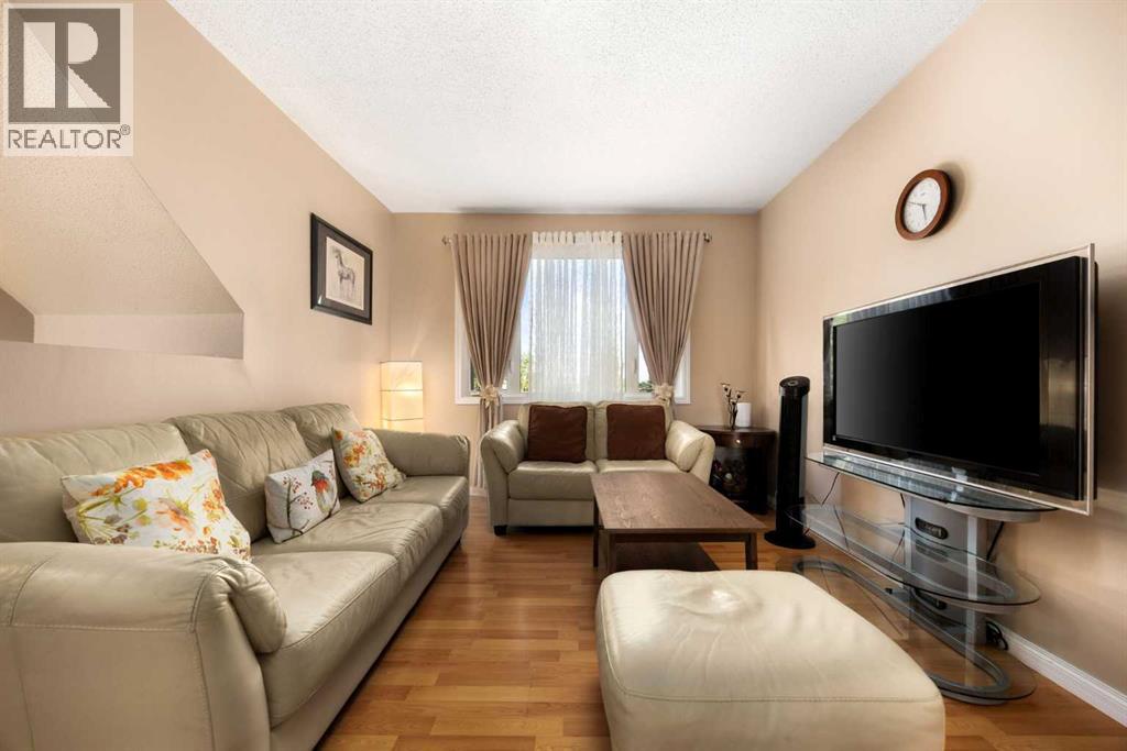 Photo 9 of 41 12 Templewood Drive Ne, Calgary AB