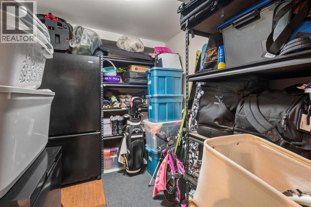 Photo 42 of 50 Glenfield Road Sw, Calgary AB