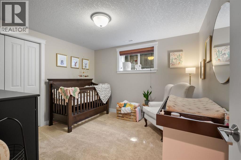 Photo 38 of 50 Glenfield Road Sw, Calgary AB