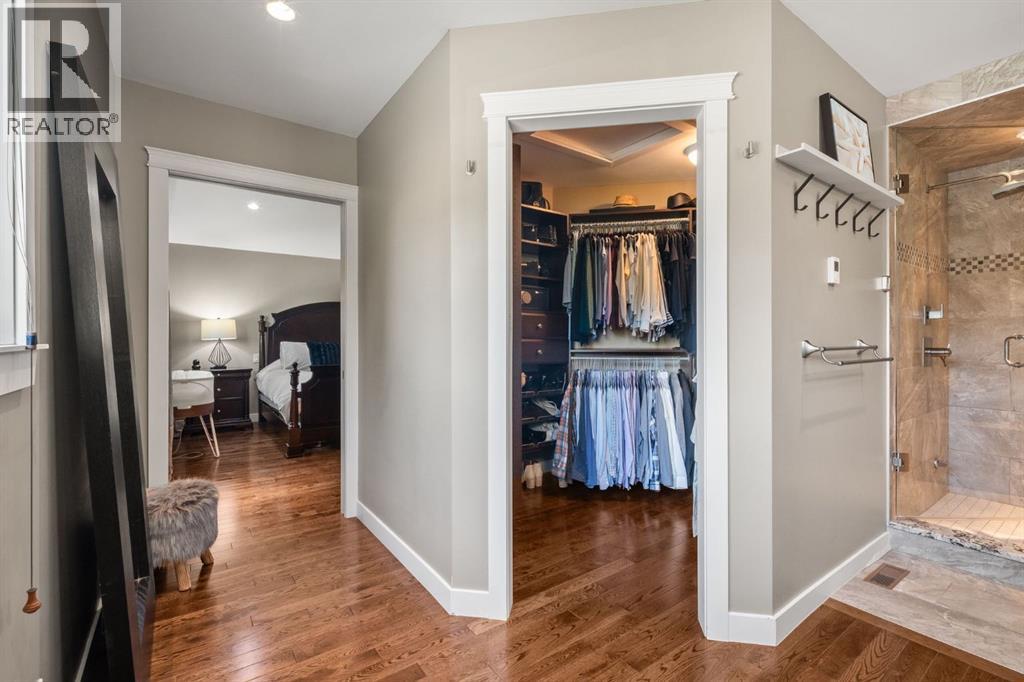 Photo 28 of 50 Glenfield Road Sw, Calgary AB
