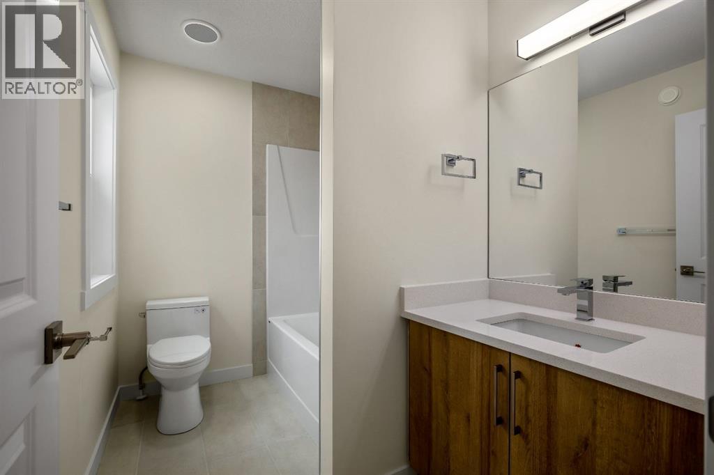 Photo 14 of 585 Corner Meadows Way Ne, Calgary AB