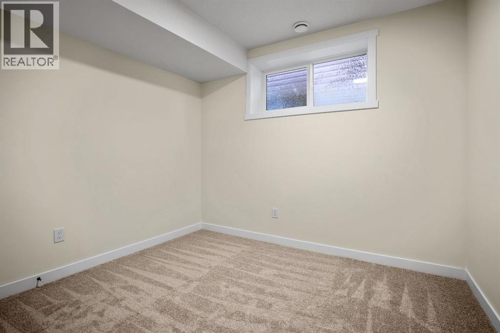Photo 30 of 585 Corner Meadows Way Ne, Calgary AB