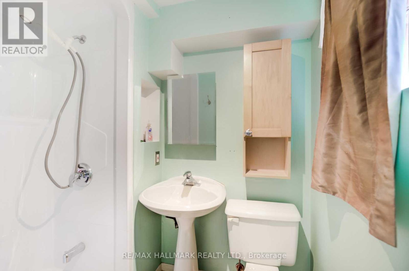 Photo 13 of Bsmt 901 Brimorton Drive, Toronto ON