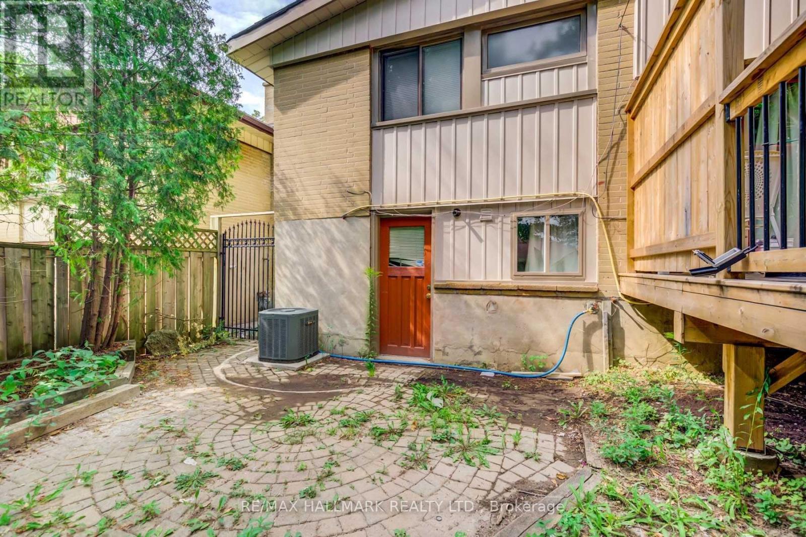 Photo 3 of Bsmt 901 Brimorton Drive, Toronto ON