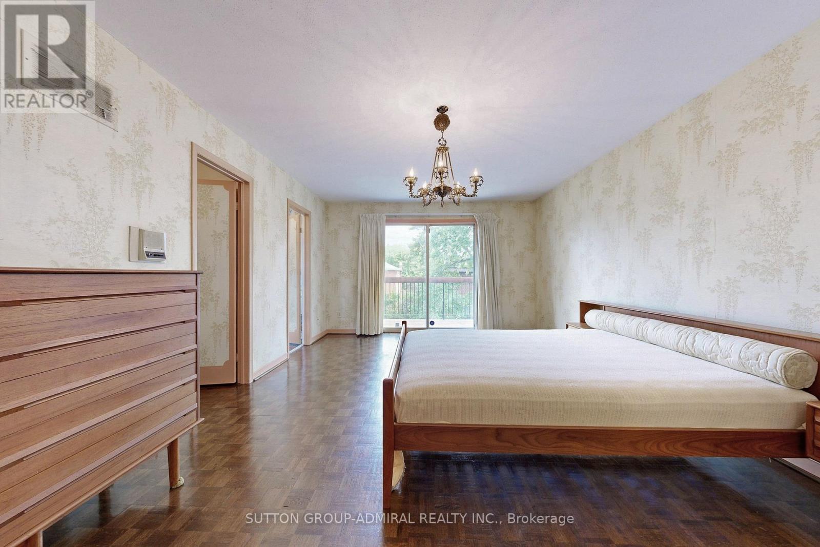 Photo 31 of 35 Nevada Avenue, Toronto ON