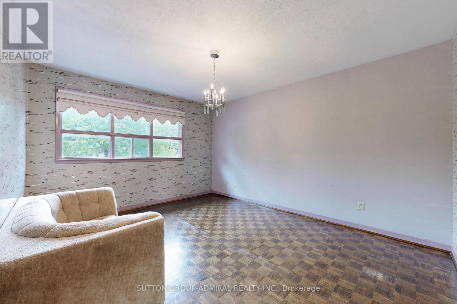 Photo 38 of 35 Nevada Avenue, Toronto ON