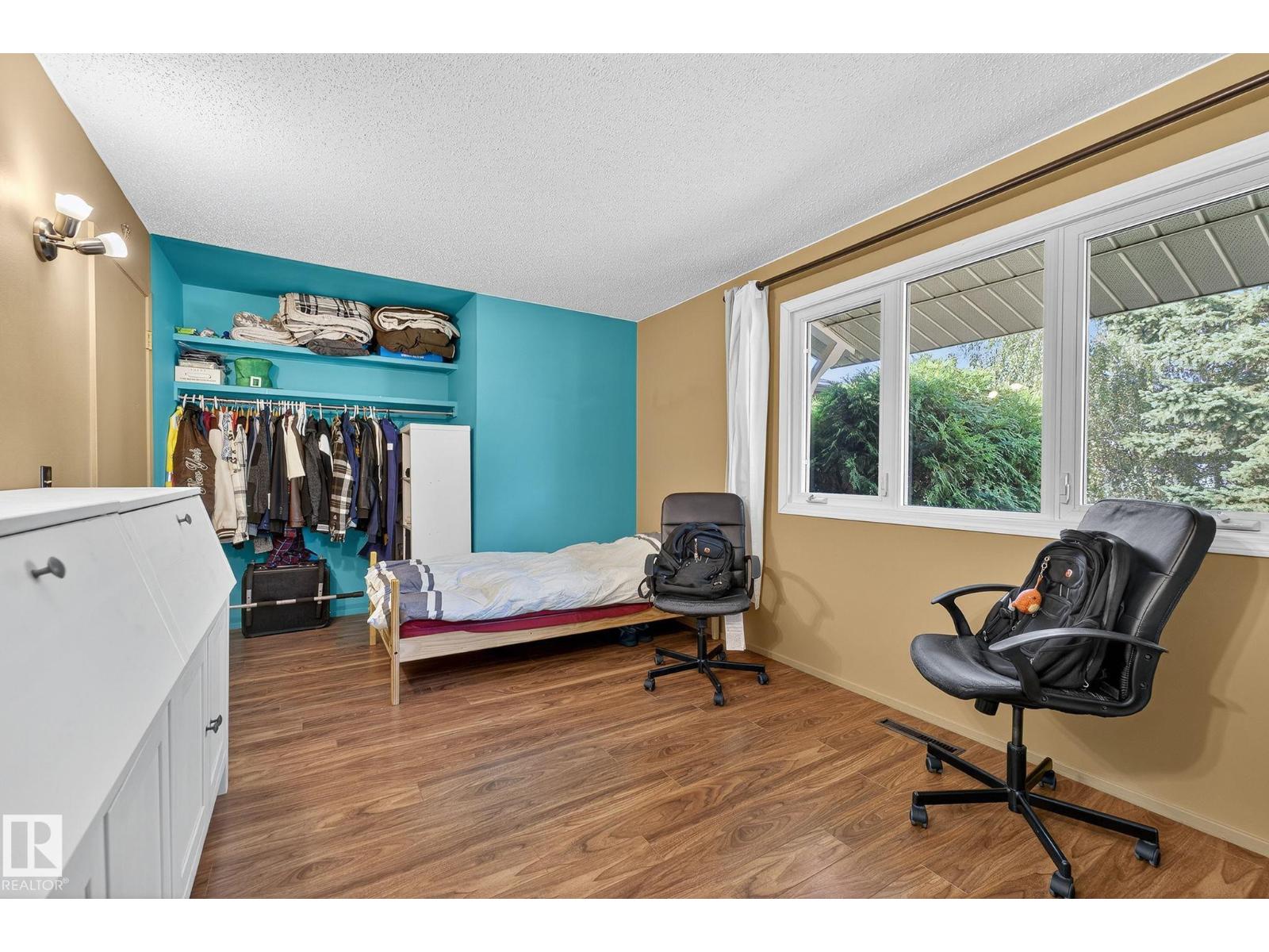 Photo 18 of 9319 74 St Nw, Edmonton AB